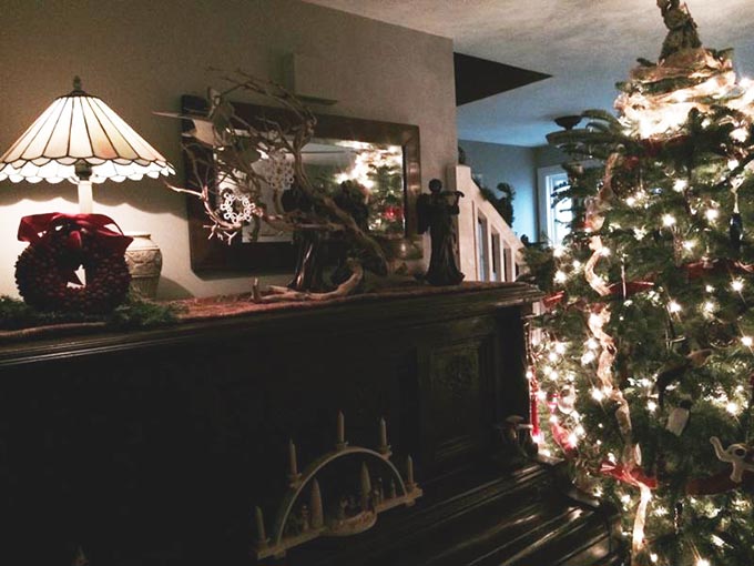 Exclusive Barrington Rhode Island Christmas Home Tour. The home owner decorates with her own signature style.