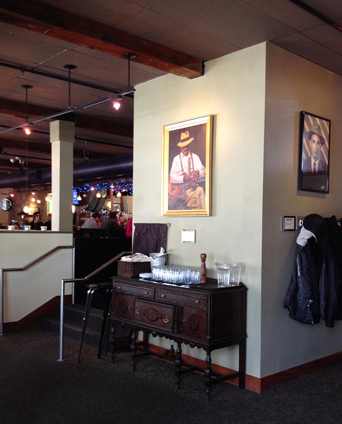 Cotton Restaurant: known for exceptional food, friendly professional service and an inviting, casual upscale atmosphere. Located in downtown Manchester, NH.