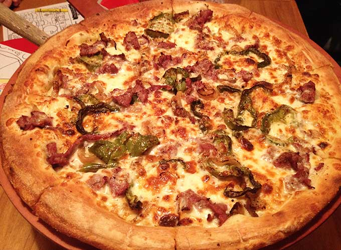 Portland Pie Company offers premium gourmet pizzas, appetizers, salads, pastas, and sandwiches along with a full bar. New England pizza at its best!
