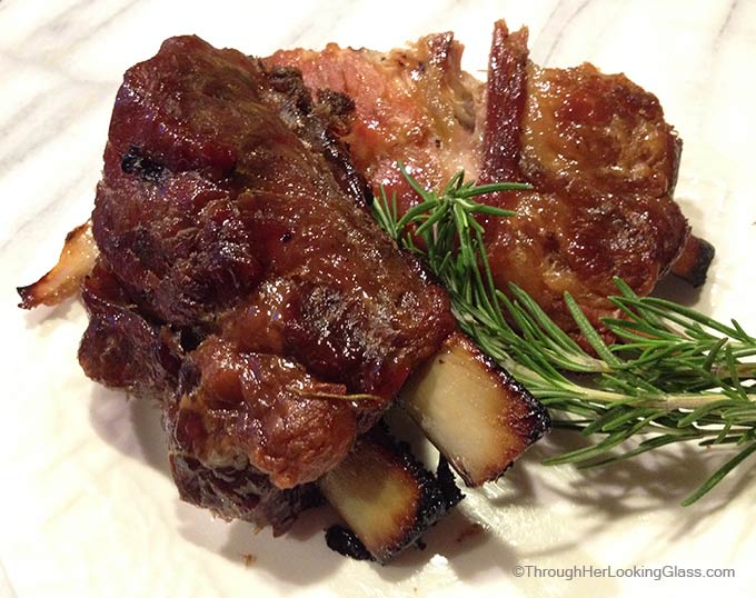 Do you have piggy on the menu this weekend? Maple Glazed Ribs: one of the best and simplest ways to cook ribs. Inspiration for this post came from 