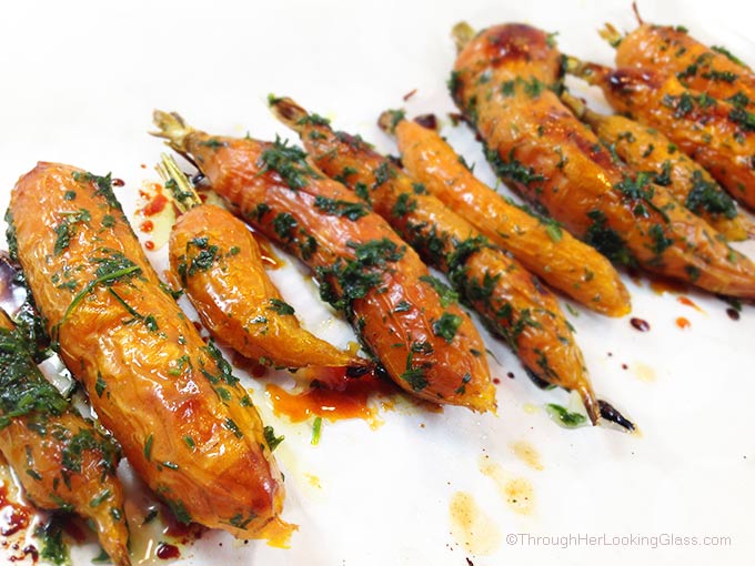 Honey Roasted Carrots & Fresh Dill. Roasted carrots with olive oil, sea salt & honey. Fresh dill. Delicious and gourmet side. So easy.