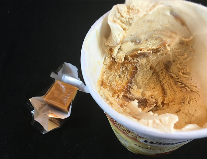 Indulgent Dulce de Leche Ice Cream by Häagen-Dazs. Creamy caramel ice cream with intense flavor & caramel ripples! Find your #Aah! #Ad #Collective Bias