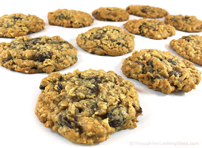 Easy Chewy Oatmeal Raisin Cookies: great for lunch boxes and picnics for a sweet treat. Studded with plump raisins. Delicious and addictive, like grandma's.