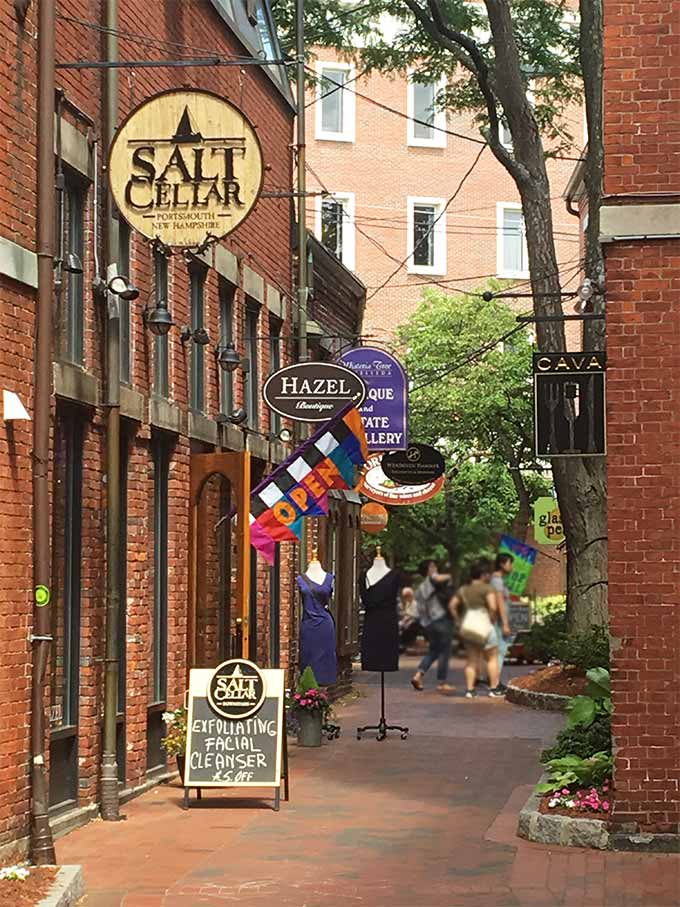 Portsmouth, NH: a quaint and beautiful old town with character. I love the beautiful architecture of this coastal New England city overlooking the harbor.