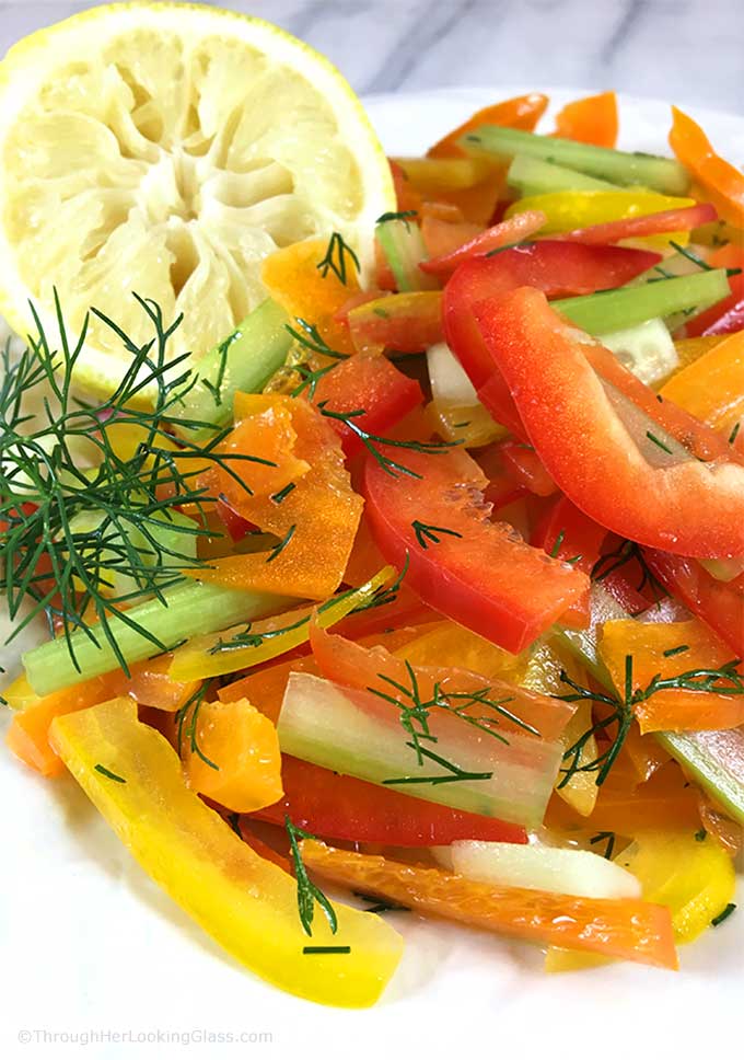 Fresh Dill Bell Pepper Salad: julienned bell pepper matchsticks mingle w/ chopped dill & lemon juice vinaigrette. Bright & colorful crunchy summer salad!