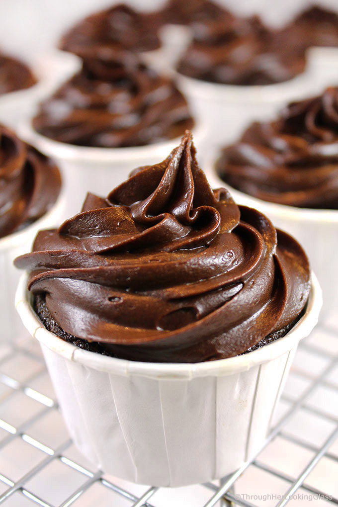 Brick Street Chocolate Cupcakes: everything you love about the decadent Famous Brick Street Chocolate Cake, but in cupcake form. Individual rich, dense chocolate cupcakes with thick, chocolate ganache frosting.